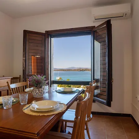 アパート Bianca ゴルフォ・アランチ