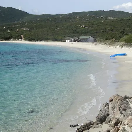 Bianca アパート ゴルフォ・アランチ